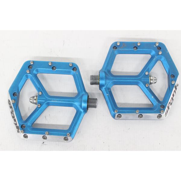 SPANK 「スパンク」 SPIKE FLAT ペダル / 阪急塚口店 : バイチャリ