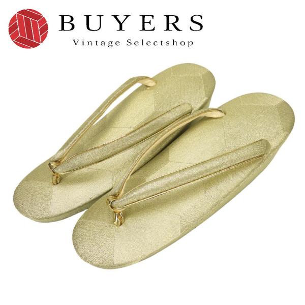 DETAILブランド：―品名：【中古】 草履 ゴールド 礼装 和装小物 レディース 女性型番：―サイズ  日本サイズ：約 22.5cm相当甲幅：約 7cm全長：約 22.5cmヒール高：約 4.5cm 重量：約300g素材：―カラー： ゴー...