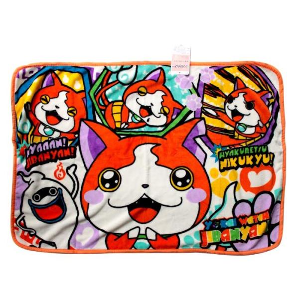 大人気妖怪ウォッチの仲間たちが軽量ひざ掛け毛布で新登場！肌触りバツグン！軽くて暖かい♪■サイズ：H70×W100cm■重量：250g■素材：ポリエステル100％