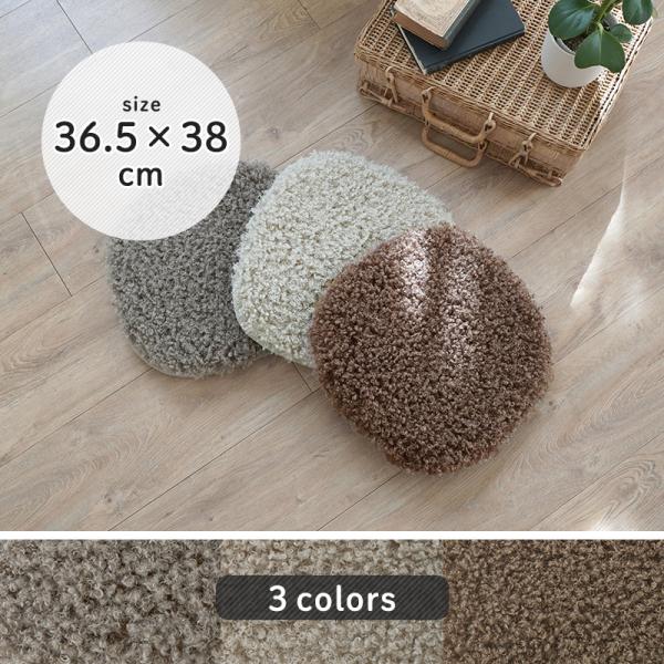 まるでプードルのようなふわふわボリュームチェアパッド。耐久性のあるソフトウレタン使用。超極厚でクッション性があるので底付き感を感じにくいのもポイント。■商品名：超極厚プードル調ボリュームチェアパッド■サイズ：36.5×38cm■カラー：グレ...