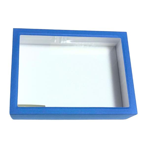 信頼のブランド、志賀昆虫社製の標本箱です。