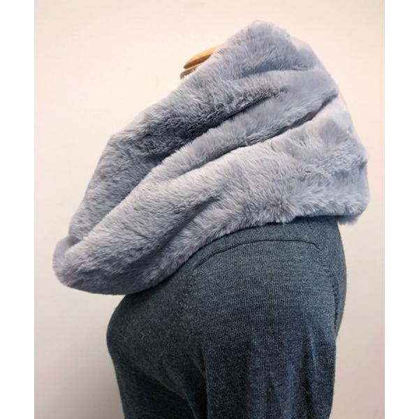 スヌード アッシュグレー もこもこした毛並みが見た目にもあったかいフェイクファースヌード マフラー ストール レディース トレンド コーデ Buyee Buyee Japanese Proxy Service Buy From Japan Bot Online