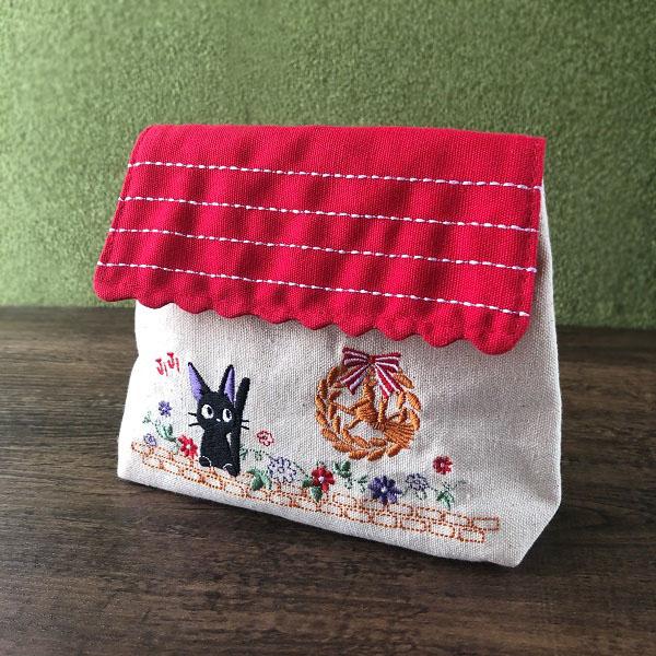 ジブリグッズ　魔女の宅急便 　ポーチ　屋根の下で