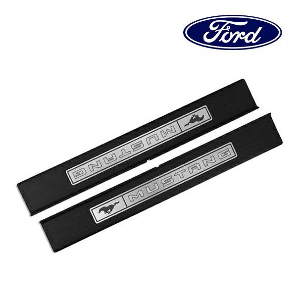 フォード純正 15y- FORD マスタング スカッフプレート フロント 2枚 