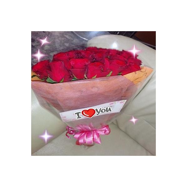 豪華な３０本の赤いバラの花束にメッセージを添えて贈り物に（*^_^*）★