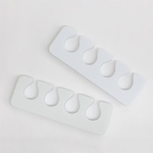 ペディキュアの際に使用するトゥセパレーターです。リーズナブルなので使い捨てでき、衛生的です。カラー：ホワイト内容量：１ペアサイズ：２９×９２×８