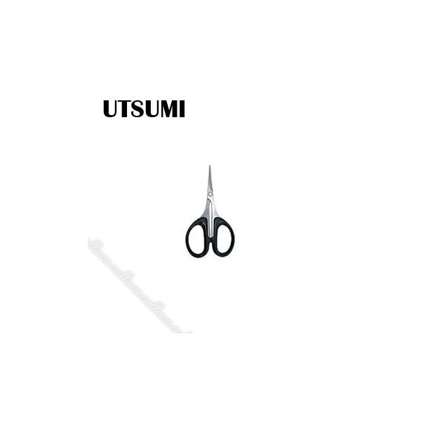 丈夫な素材。ストレートタイプ。指穴が大きく使いやすいストレートタイプのシザーです。全長:13cm