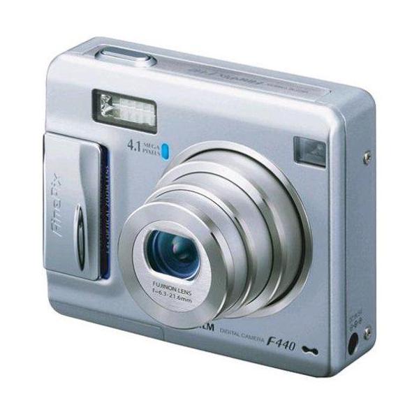 FUJIFILM FinePix F440 シルバー