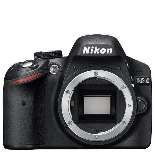 ニコン Nikon D3200 ボディ デジタル 一眼レフ カメラ 中古