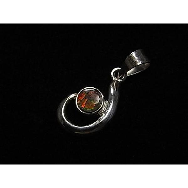 稀少な化石宝石アンモライト・【シルバーペンダントトップ