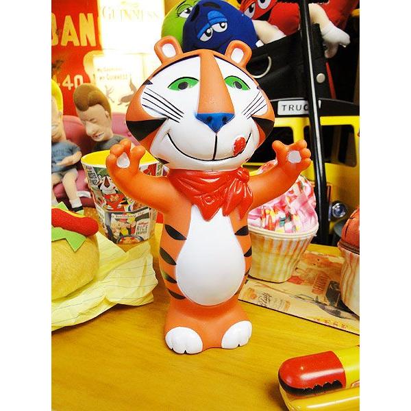 ケロッグはケロッグでも昔のパッケージに描かれていたクラシックタイプのトニー・ザ・タイガーがソフビドールで復刻されました。ボクらが子供の頃に食べてたシリアルのトニーよりもズングリしててブサイクでしょ！このブサカワ具合がたまんないんだよねー　近...