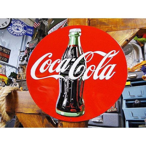 コカ・コーラのエンボスティンサイン コンツアーボトル・ラウンド