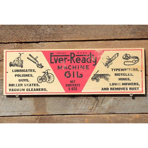 昔のアドバタイジングデザインをモチーフにした人気のウッドサインに待望のミニサイズが仲間入りです。お気に入りの雑貨で飾りつけた背景にポンと立て掛けてもイイし、木箱や無機質な小物のドレスアップパーツとして使うってのにも行けるマルチプレーヤー的な...