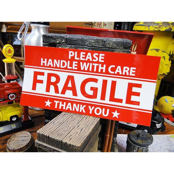 アメリカの空港とか公共施設なんかで見かけるコーション系看板をモチーフにしたU.S.パブリックサインステッカーです。これまでキャンディタワーでは小振りな5cmサイズのこの手のステッカーを販売してきましたが、もうちょっと大きいのも欲しいって声に...