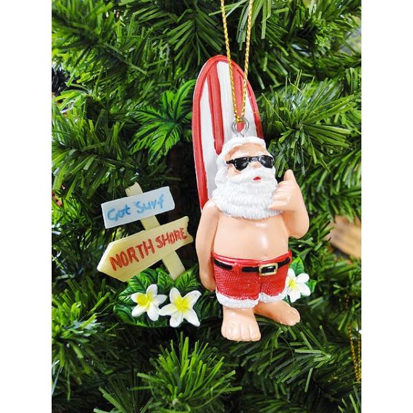 ハワイ好きのために贈るスペシャルクリスマス！本場ハワイから連れてきました。常夏の楽園、ハワイ仕様のご機嫌なサンタを！サンタと言えば真っ赤なサンタスーツに身を包んで寒い雪の中をトナカイにソリを引かせてってイメージだけど、こちらのサンタは遊びに...