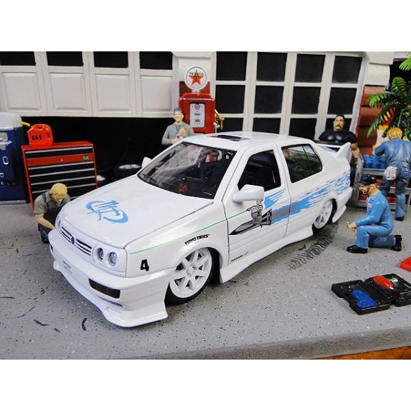 Jada 映画 ワイルドスピード のダイキャストミニカー 1 24スケール ジェシー フォルクス ワーゲン ジェッタ アメリカ雑貨 割引購入