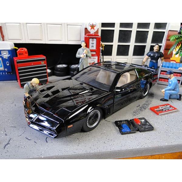 Jada　海外ドラマ「ナイトライダー」　K.I.T.T.　ダイキャストミニカー　1/24スケール　（1982年ポンティアック　ファイヤーバード）