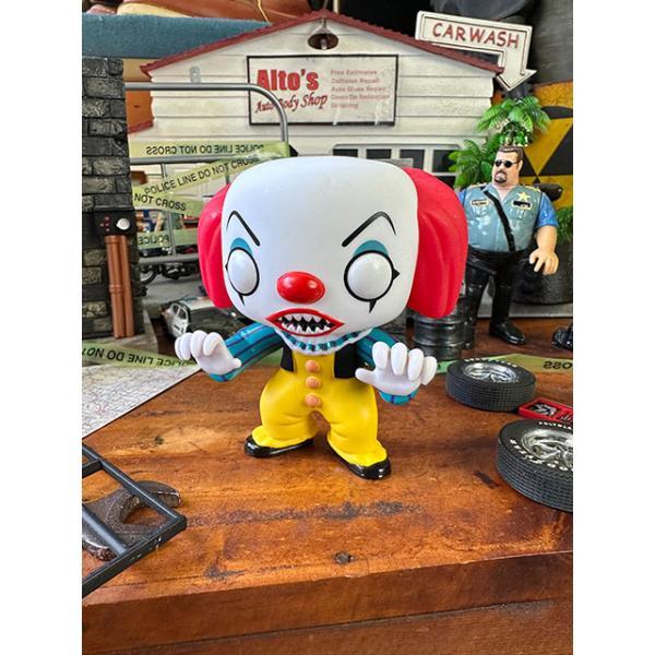 ファンコポップ　テレビドラマ版「IT」ペニーワイズ　フィギュア　FUNKO POP! ■ アメリカン雑貨 アメリカ雑貨