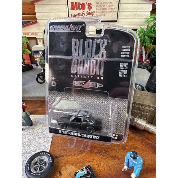 グリーンライト 限定モデル ブラックバンディット 1971年ダットサン 510 W スキールーフラック ミニカー 1/64スケール ブルーバード