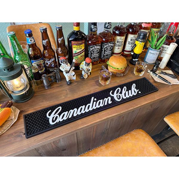 自宅にいながらにしてバーで飲んでる雰囲気をとことん味わう・・・・お酒好きならそんな想像一度はしたことあるのでは？そこでキャンディタワーが用意したのがこの海外のパブで実際に使われているバーマットです。通常はリカーブランドから、バーやパブに販促...