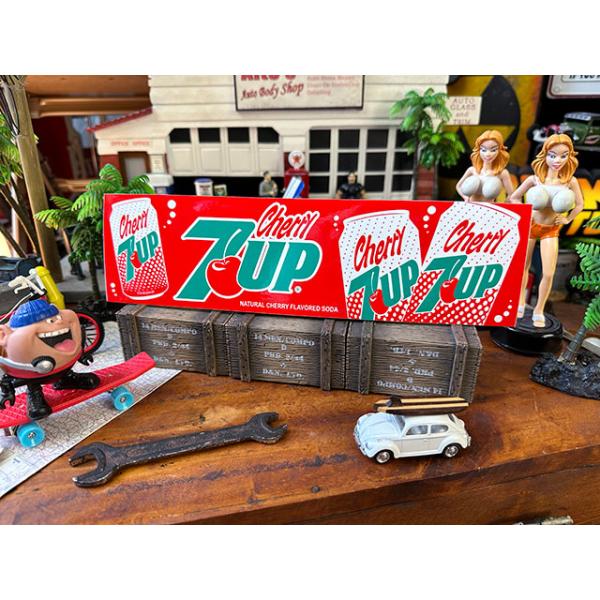 7UP セブンアップ バンパーステッカー （チェリー/レッド） ■ アメリカン雑貨 アメリカ雑貨