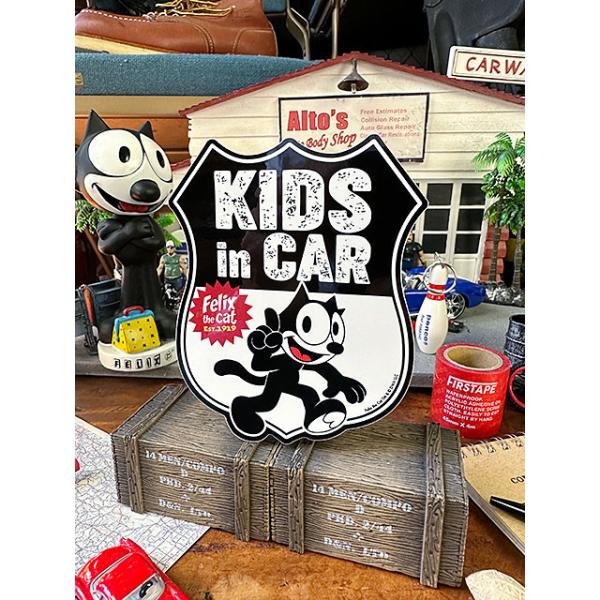 フィリックス 「子供乗ってます」ステッカー （シールドシェイプ） KIDS IN CAR ■ アメリカン雑貨 アメリカ雑貨