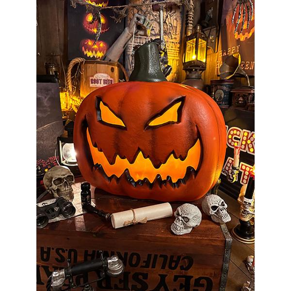 炎がメラメラ燃えるパンプキンランタン42cmの魅力とは？