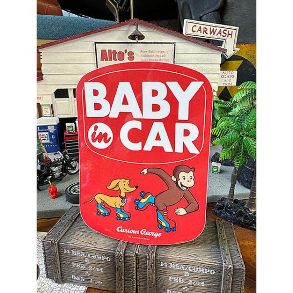 おさるのジョージ 「赤ちゃんが車に乗ってます」 車用ステッカー （ローラースケート） ■ アメリカン雑貨 アメリカ雑貨