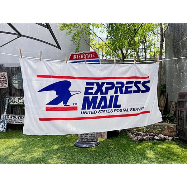 アメリカの郵便局USPSのノベルティグッズをゲットしてきました。デリバリートラックにも描かれているアメリカンイーグルのロゴが入ったエクスプレスメールのオフィシャル物のビーチタオルです。企業モノが好きな人にはこういうネタ たまんないでしょ？こ...