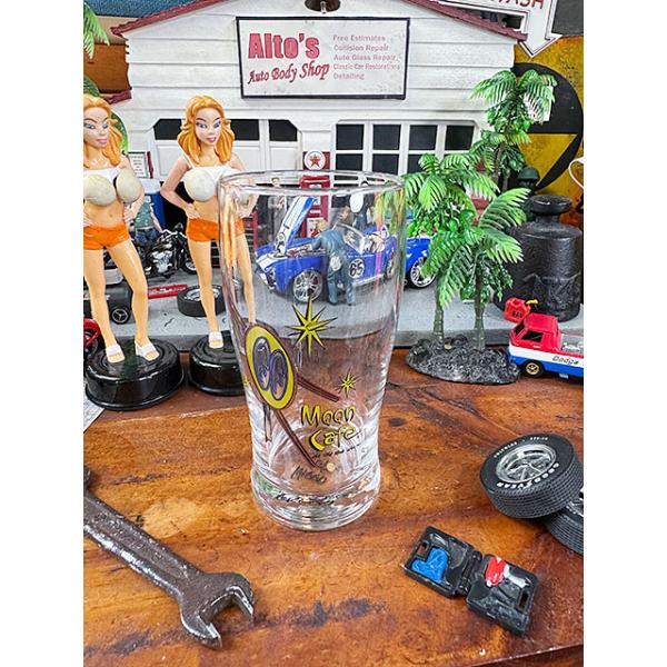 横浜・本牧にあるムーンアイズエリア1その横に併設されている人気のハンバーガーショップ ムーンカフェ！そこで使われている物と同じグラスがナント発売されました。「お店と同じヤツ」コレ ファンとしてはメッチャ嬉しいポイントだもんなー満タンで250...