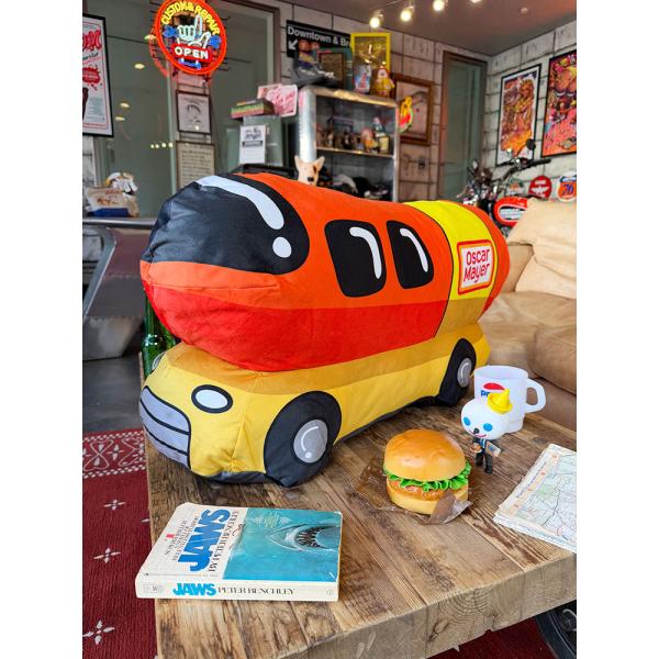 オスカーメイヤー ウインナーモービル ぬいぐるみ （Lサイズ） 単品 ■ アメリカン雑貨 アメリカ雑貨