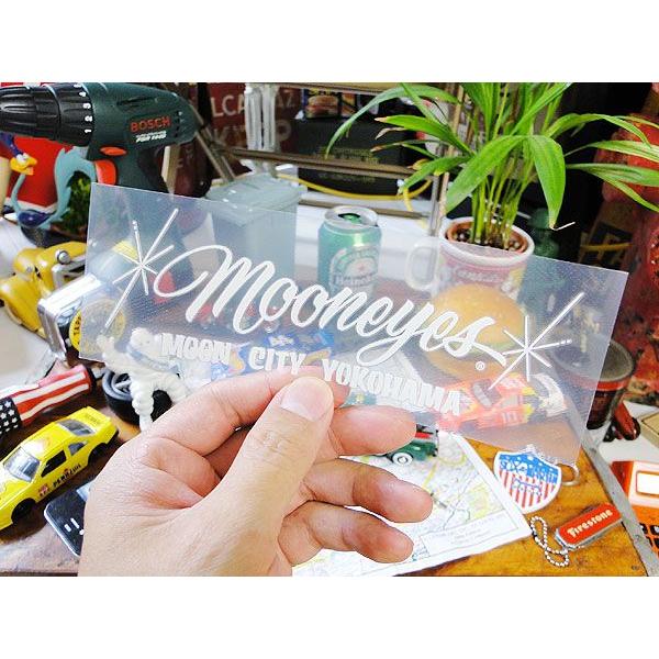 ムーンアイズ ピンストライプステッカー （ムーンシティ/ホワイト