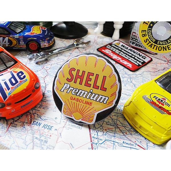 Cher（シェル） アメ車好きのためのモーター系缶バッジ （シェル
