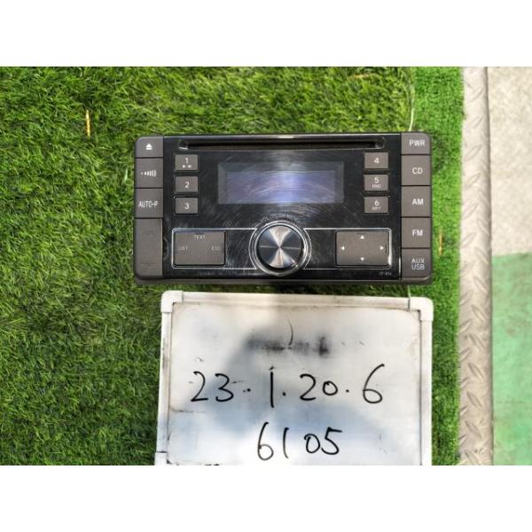 TOYOTA トヨタ　ヴィッツ　部品　CD プレーヤー ヴィッツ ☆KSP130 トヨタ ヴィッツ 平成24年 純正 USB付 CDプレイヤー