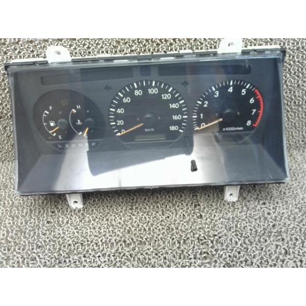ハイエース 2203041 4588・ハイエース 100系 RZH101G トヨタ