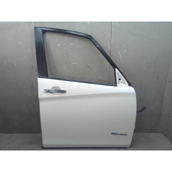 セレナ 2401191 4896・セレナ C27 GNC27 日産 QAB パール色 【運転席