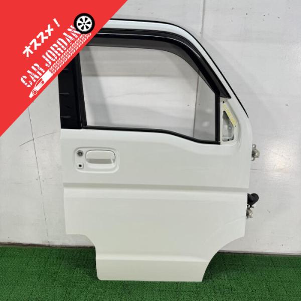 NV100クリッパーリオ DR17W【フロントドア 右R】※ガラス付 Z7T 80100