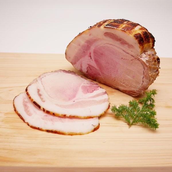 滋賀県産近江豚を使用した、肉の旨みが味わえる とてもジューシーな一品です。食卓のメイン料理にはもちろん、オードブルやパーティーメニューに大活躍の一品。ギフトにも好評です。1本約500gでのお届けとなります。※ひとつひとつ手作りのため、大量の...