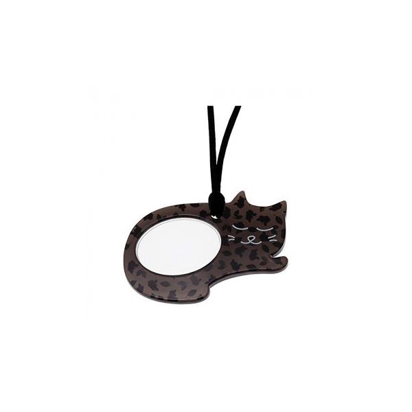 ペンダント型ルーペの猫(ニャンコ)シリーズから出たルーペ寝ニャン。便利でかわいいルーペです。