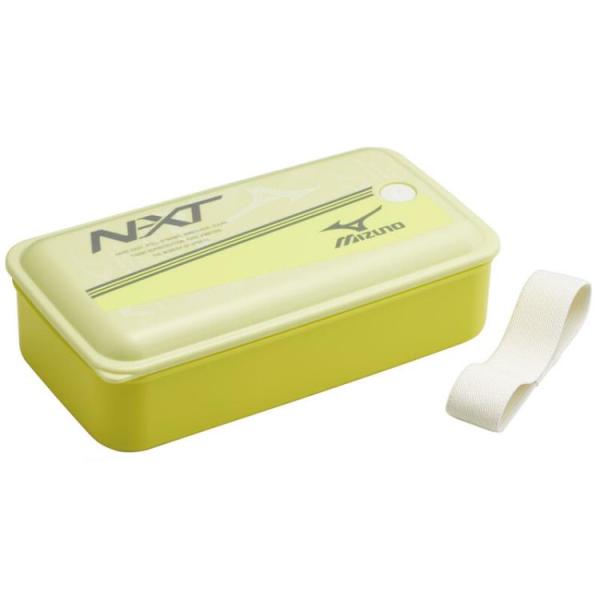 ［商品仕様］ドーム型のフタでふんわりとご飯やおかずが詰められるランチボックスです。【サイズ】約209×111×58mm【容量】約830ml【重量】約180g【品質表示】　フタ・本体・仕切：ポリプロピレン／耐熱温度140度　パッキン：熱可塑性...