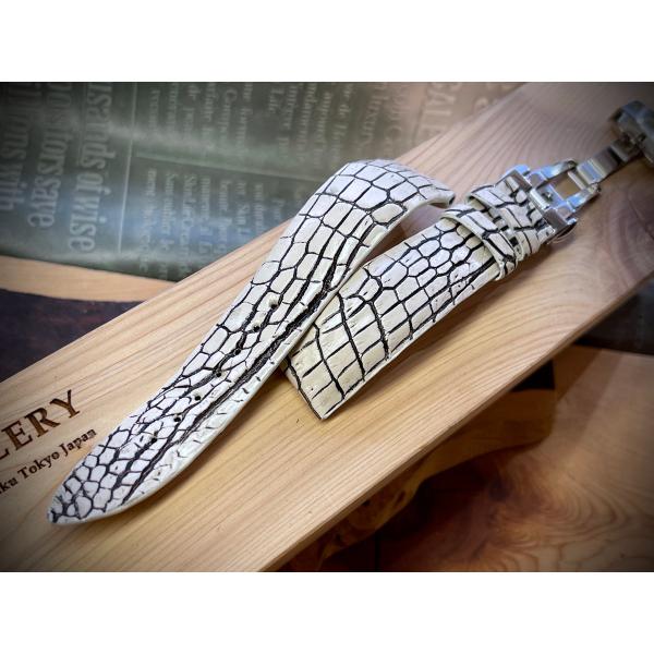 ROLEX（ロレックス） 一点もの作品！20（19）mmクロコバニラ仕上げ顎下