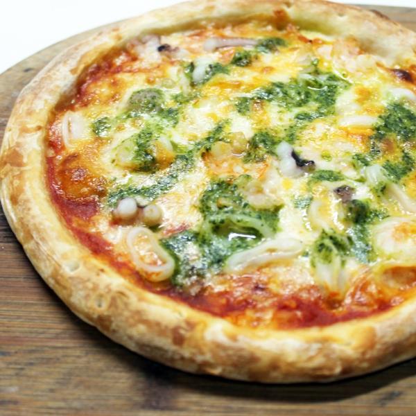 魚介トマト ピッツァ/みちのくナポリピッツァ/冷凍ピザ２０ｃｍシーフード好きに！バジルソースのアクセントが効いたピッツァ♪