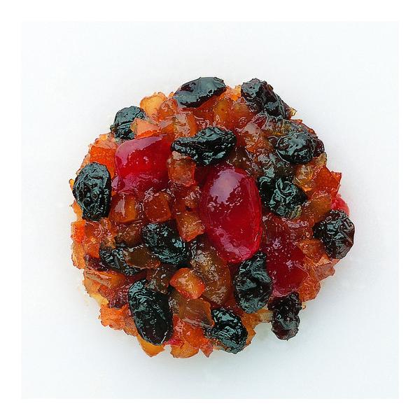 オレンジピール、レーズン、チェリー、レモンピール、パインをそれぞれ砂糖づけして、混合したきくやオリジナル配合です。パウンドケーキ等に最適です。