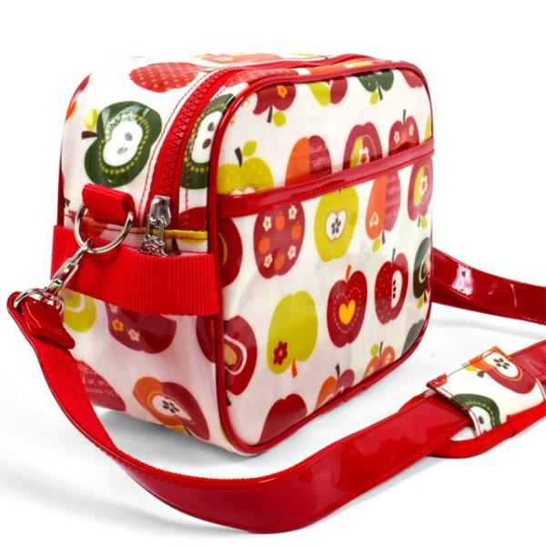 通園バッグ キッズショルダーバッグ おしゃれリンゴのひみつ アイボリー 通園バッグ ショルダー 女 幼稚園バッグ Buyee Buyee 일본 통신 판매 상품 옥션의 대리 입찰 대리 구매 서비스