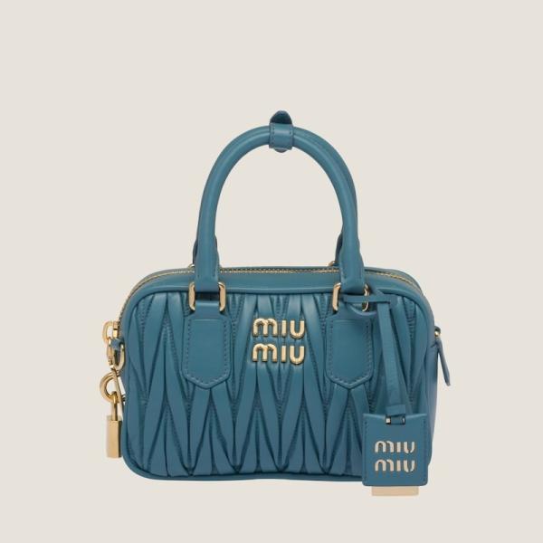 miumiu ファーバッグ ブルー miumiu ファーバッグ ブルー MIU MIU（バッグ ・ ブルー
