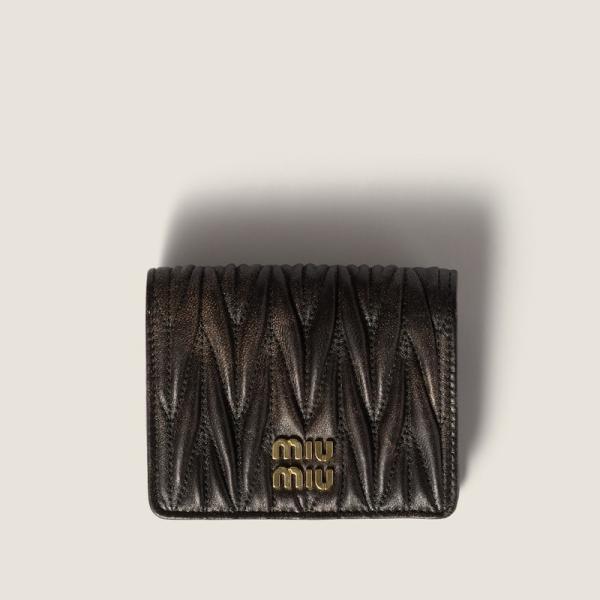 【極美品】MIU MIU ナッパインプントゥーレ ラウンドファスナー ブラック Amazon | [ミュウミュウ] ナッパレザー ジップアラウンド ウォレット