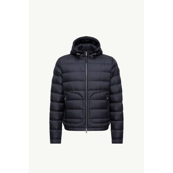 MONCLER（モンクレール） 2026春夏 メンズSESTRIERE HOODED SHORT DOWN