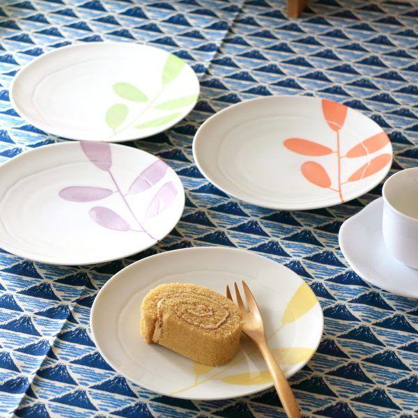 【未使用品】陶芸作家さんのカラフルプレート4枚セット 未使用品】陶芸作家さんのカラフルプレート4枚セット