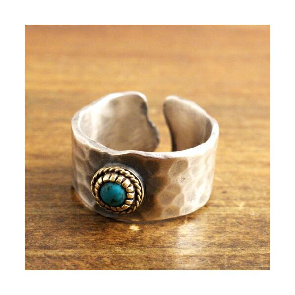 スノーマン向井康二さん着用モデル・Atease TURQUOISE TATAKI PLATE RING L YUMEKIさん着用アイテム。