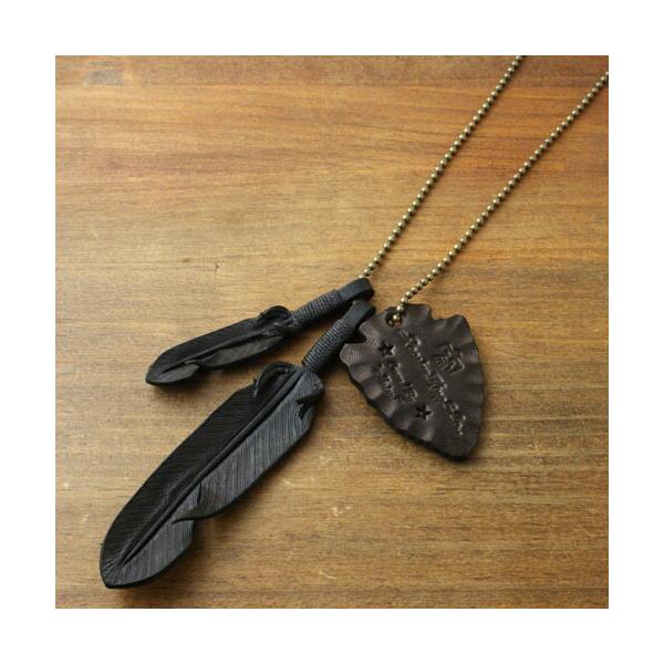 Rooster King &Co Rooster King & Co. Leather feather necklace ball